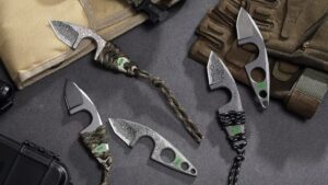 Kickstarter - Archcore Mini Neck Knife 4 Damascus EDC, Only 1.38oz39g