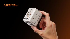Kickstarter - World’s Smallest 100W Travel Adapter with Voltage Indicator