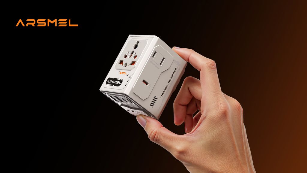 Kickstarter - World’s Smallest 100W Travel Adapter with Voltage Indicator
