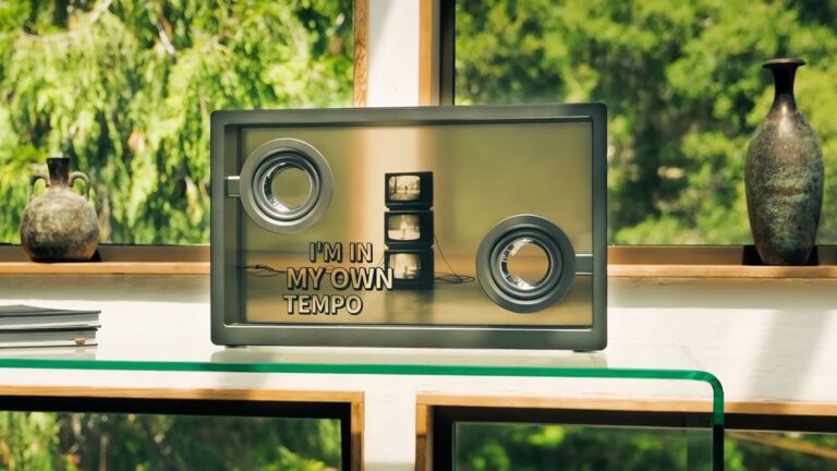 Kickstarter - MorningBlues SonicGlass A1 Lyric Speaker